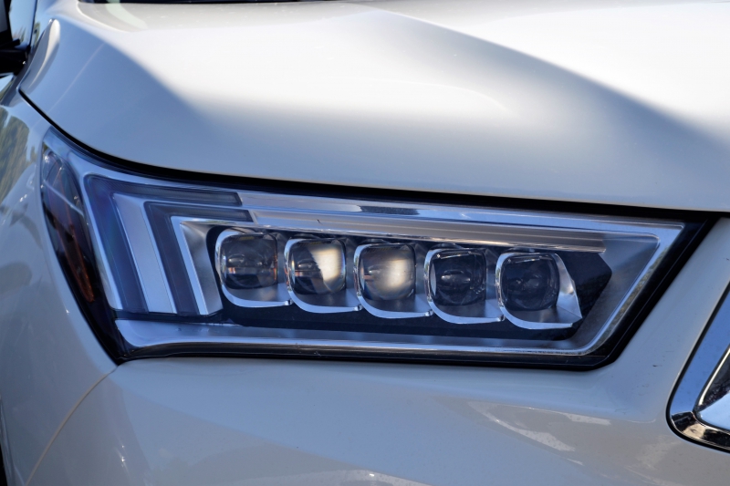 concession-PEGOMAS-min_acura-headlamp-2834131